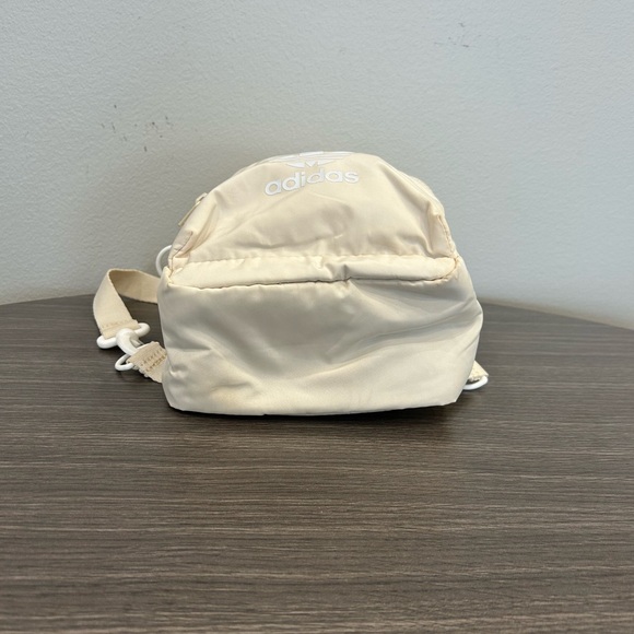 Adidas Originals Micro 2.0 Mini Bag Backpack Wonder White Cream Crossbody - Picture 5 of 10